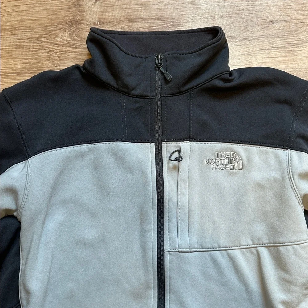 The North Face Men's Black and Light Gray Performance Jacket